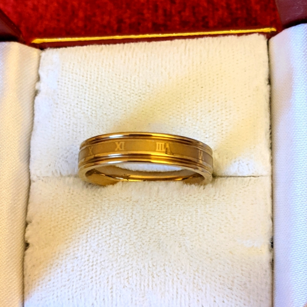 THE ROYAL NUMERAL UNISEX SS RING
